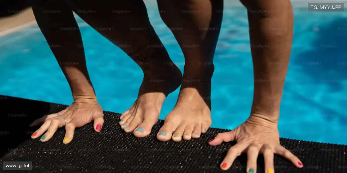 📱弹幕狂欢，实时互动！⚡️